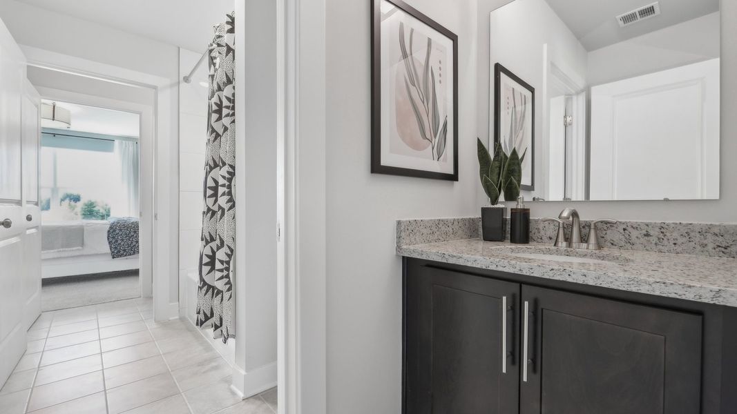 Representative furnished interior of a home built from the Jamestown by D.R. Horton in Fountain View, Ormond Beach (Image 40).