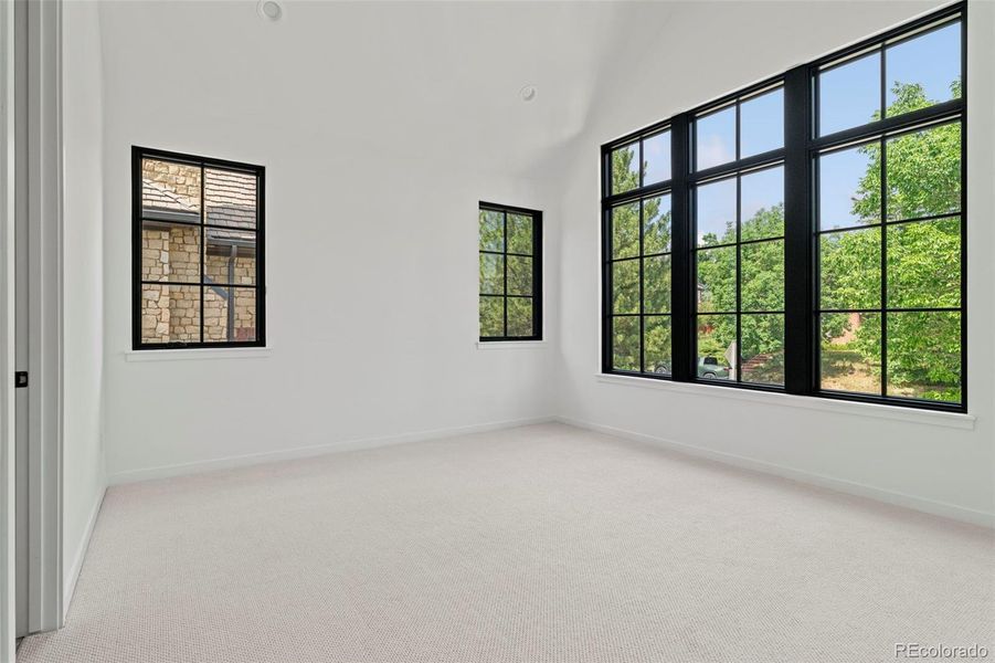 Spacious, unfurnished interior of a new home in , Denver (Image 24).