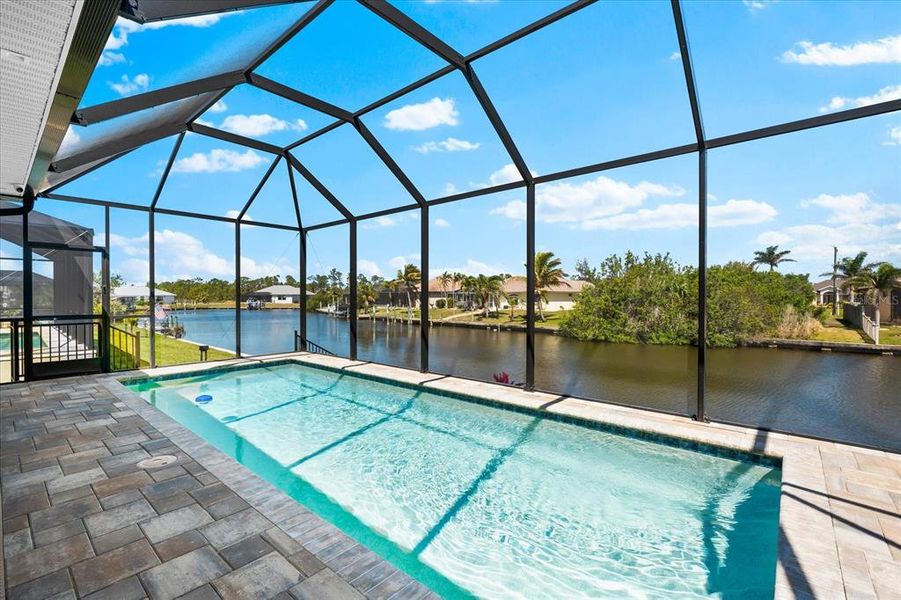 Exterior details and patio area of a home in , Port Charlotte (Image 29).