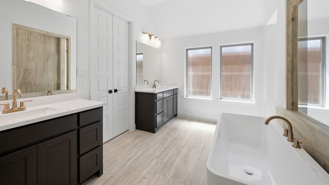 Furnished interior view inside a new home in Walsh, Fort Worth (Image 14).