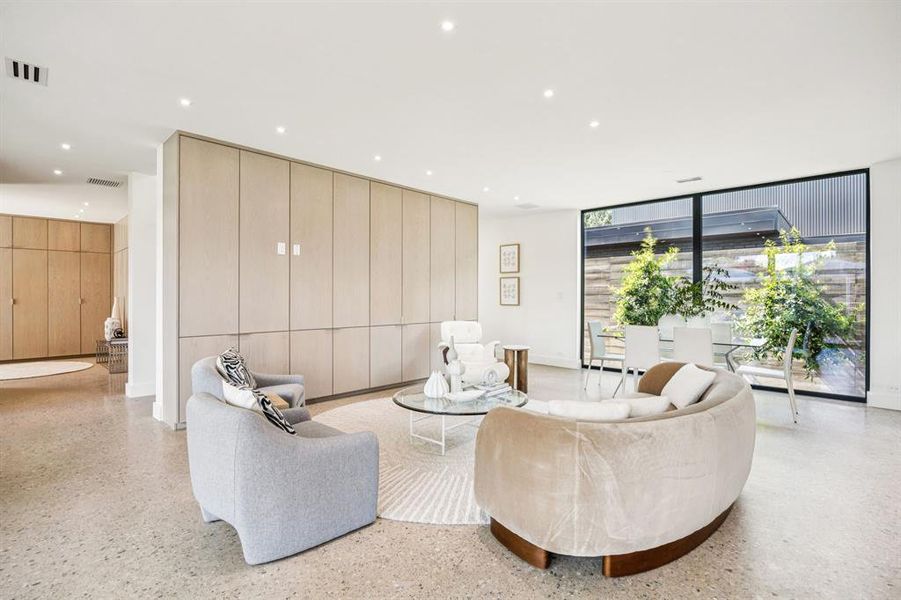 Furnished interior view inside a new home in , Dallas (Image 14). Furnished interior view inside a new home in , Dallas (Image 14).