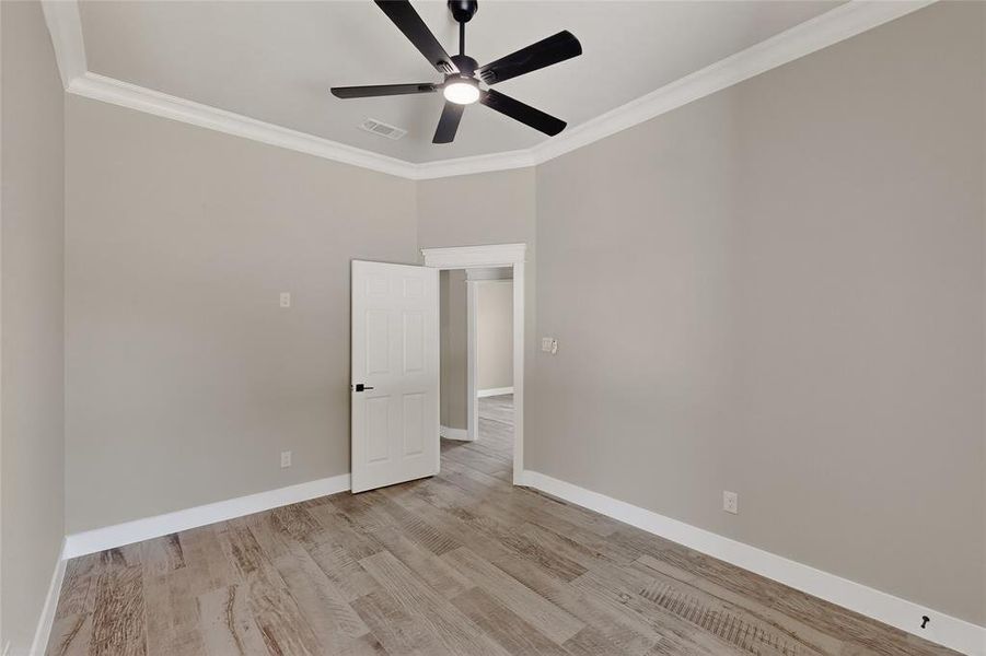 Spacious, unfurnished interior of a new home in , Kennedale (Image 16).
