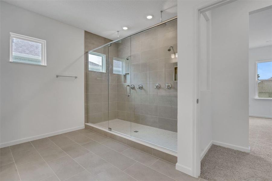 Spacious, unfurnished interior of a new home in Crossroads at Kelly Park, Apopka (Image 19).
