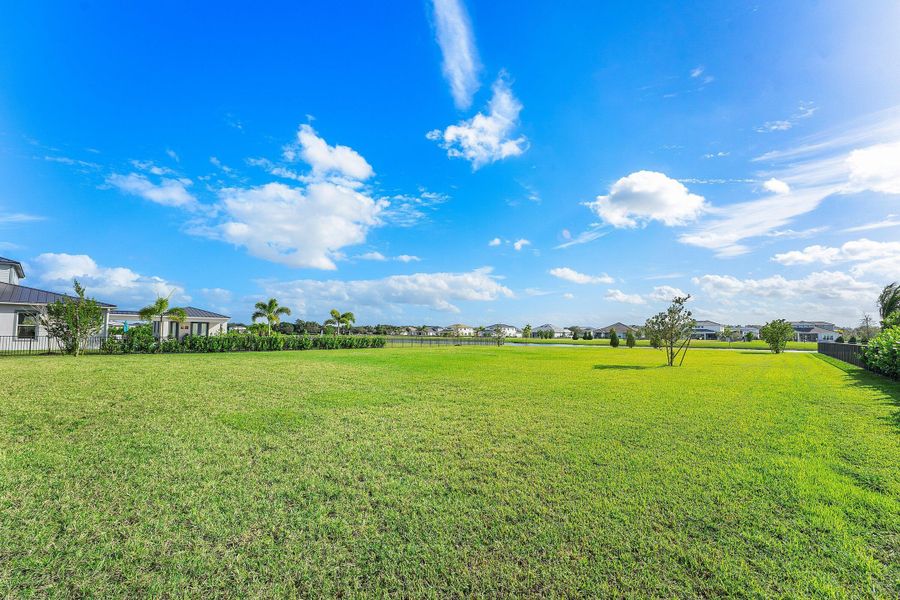 Huge backyard Huge backyard