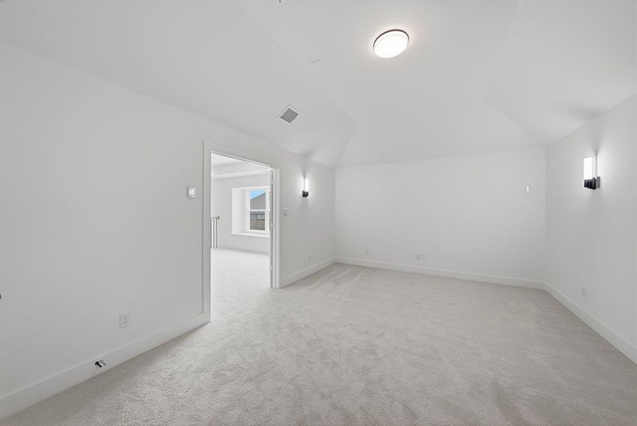 Spacious, unfurnished interior of a new home in Estates at Rockhill, Frisco (Image 39).