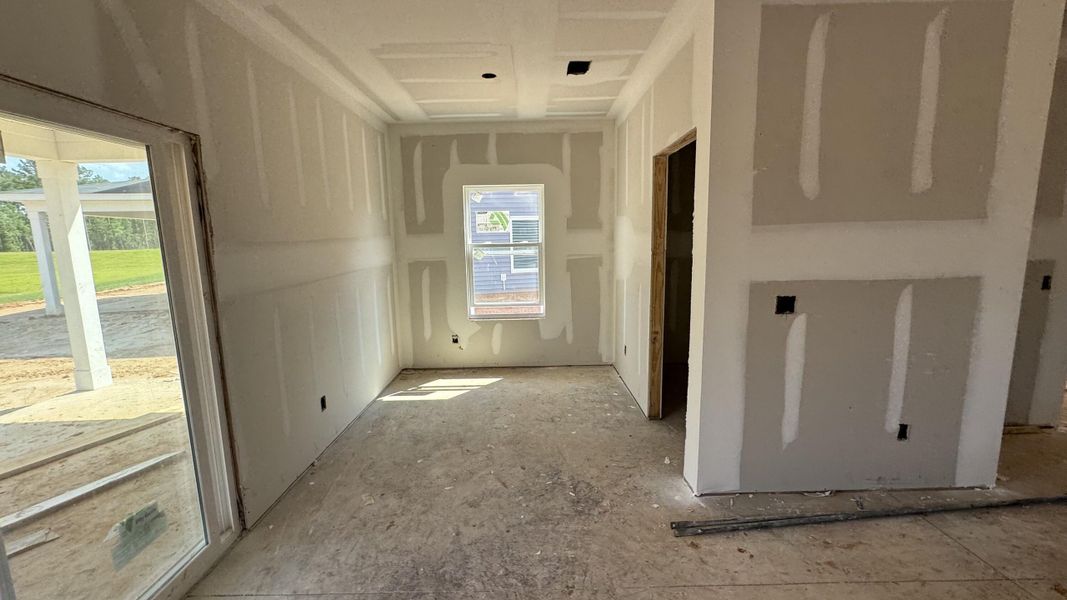 Spacious, unfurnished interior of a new home in Watson Hill, Summerville (Image 39).