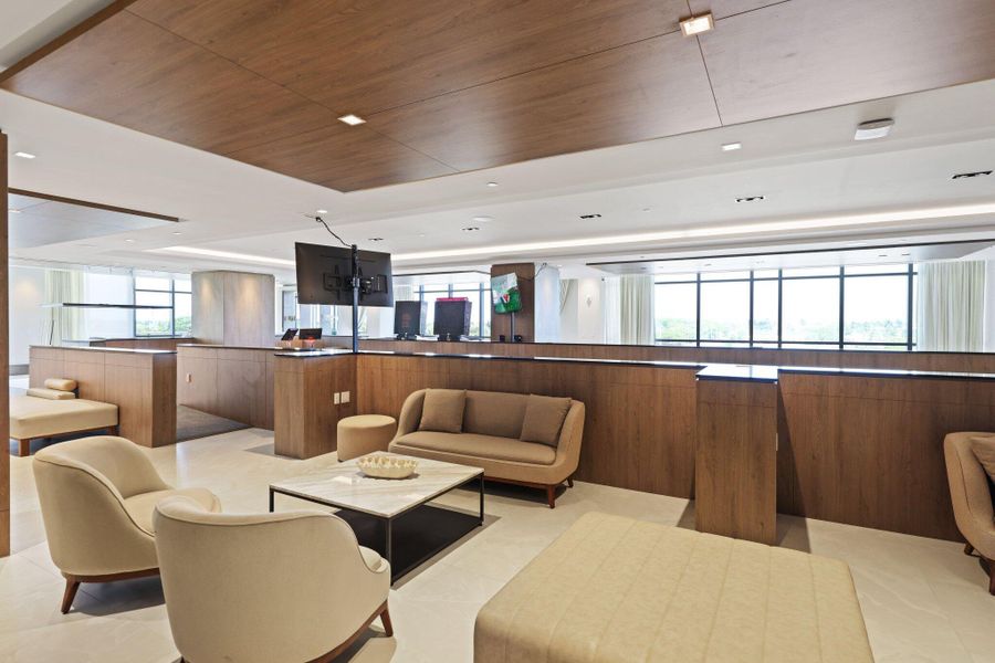 Nautilus 220/Bowling Lounge/5th Floor Nautilus 220/Bowling Lounge/5th Floor