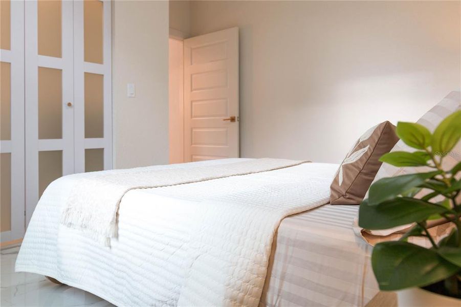 Close-up of interior finishes inside a home in , Dunnellon (Image 68).