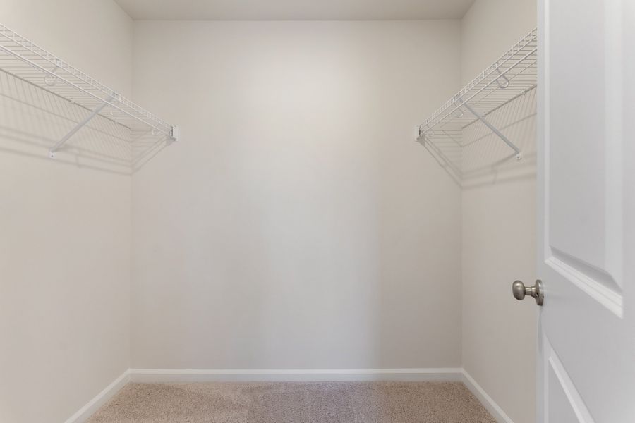 Spacious, unfurnished interior of a new home in Edwards Station, Taylors (Image 17).