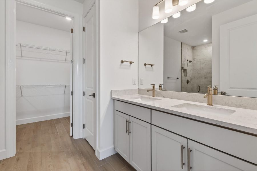 Lot3802-3817RussellCt(23)