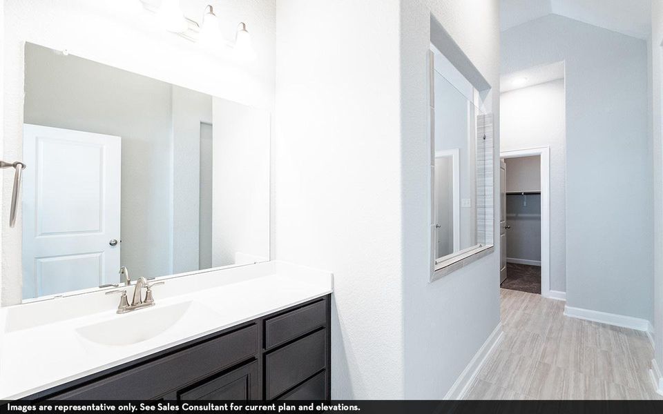 Furnished interior view inside a new home in Suncreek Estates, Rosharon (Image 3).