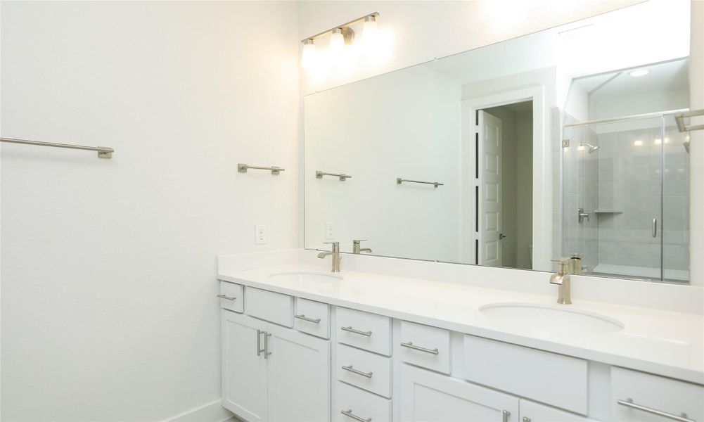 Furnished interior view inside a new home in Independence Heights, Houston (Image 8).