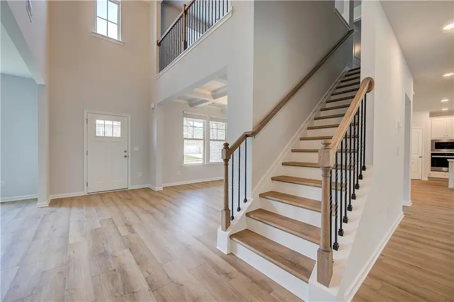 Spacious, unfurnished interior of a new home in Adagio, Dacula (Image 15).