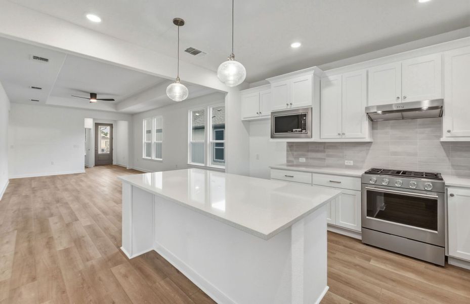 Furnished interior view inside a new home in Sun City Texas, Georgetown (Image 9).