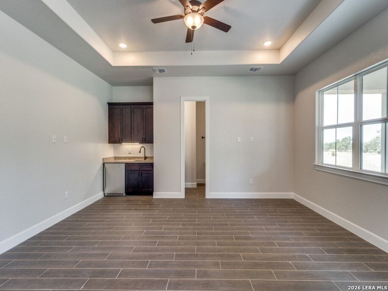 Spacious, unfurnished interior of a new home in , Spring Branch (Image 47).