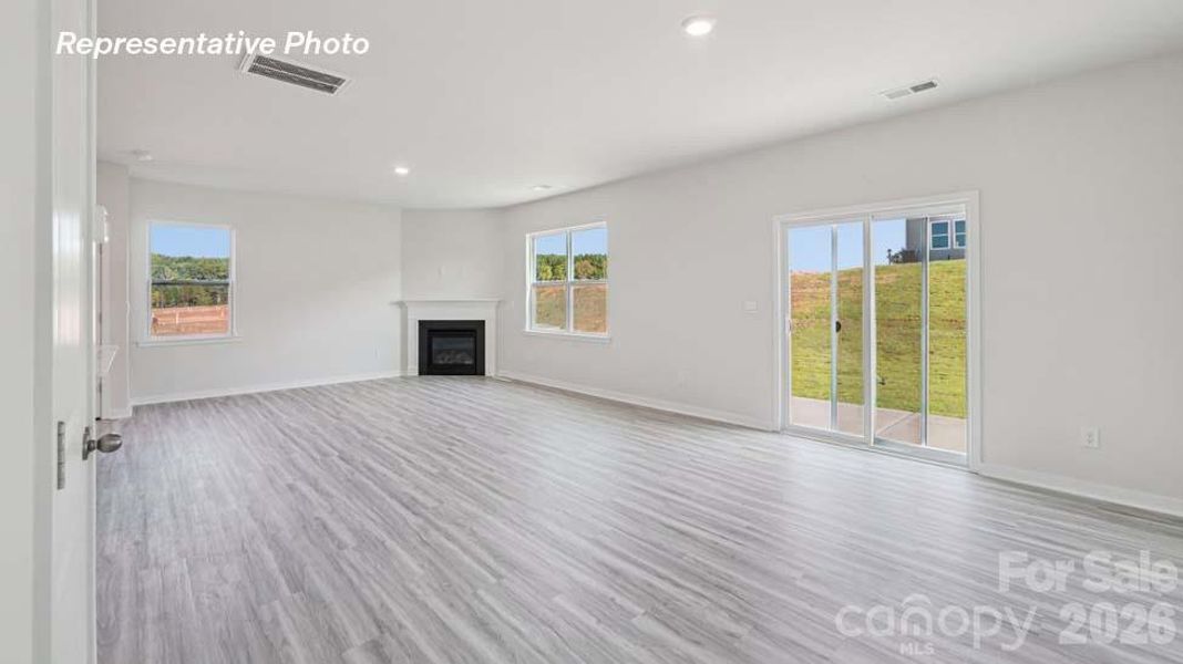 Spacious, unfurnished interior of a new home in Clark Creek Landing, Lincolnton (Image 26).