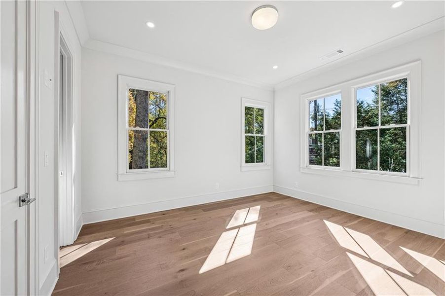 Spacious, unfurnished interior of a new home in , Atlanta (Image 27). Spacious, unfurnished interior of a new home in , Atlanta (Image 27).