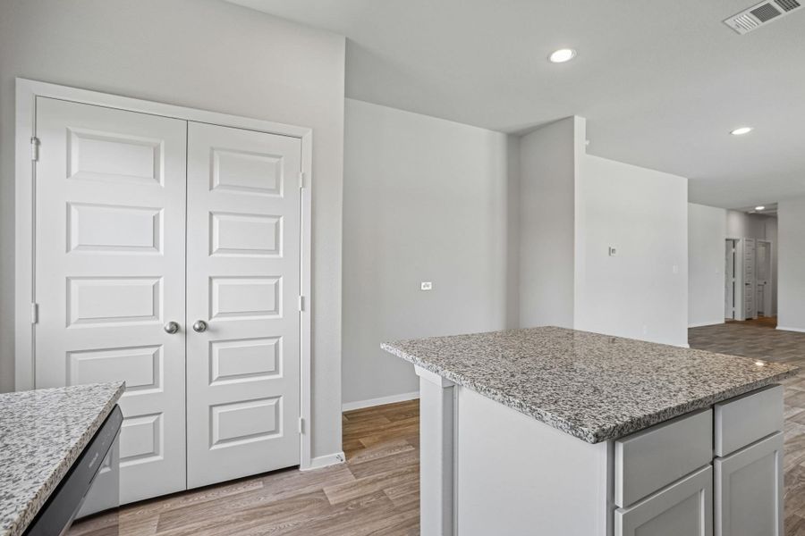 Furnished interior view inside a new home in Edgebrooke, Pflugerville (Image 13).