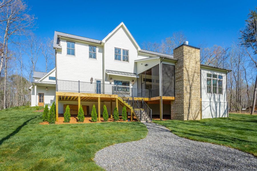 Representative exterior details of a home built from the Farmington by Riverstone Construction, LLC in River Gorge Ranch, River Gorge Ranch (Image 25).