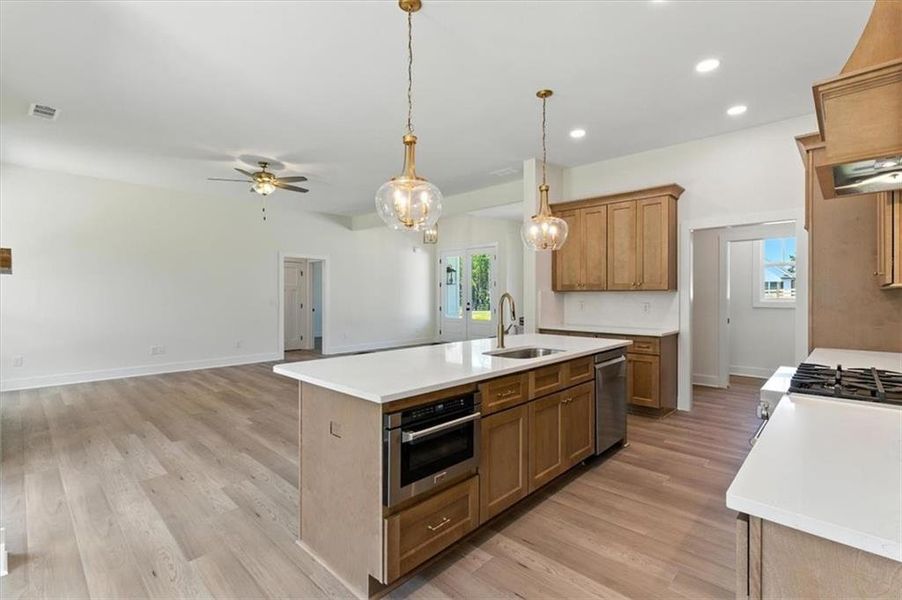 Furnished interior view inside a new home in , Waleska (Image 14).