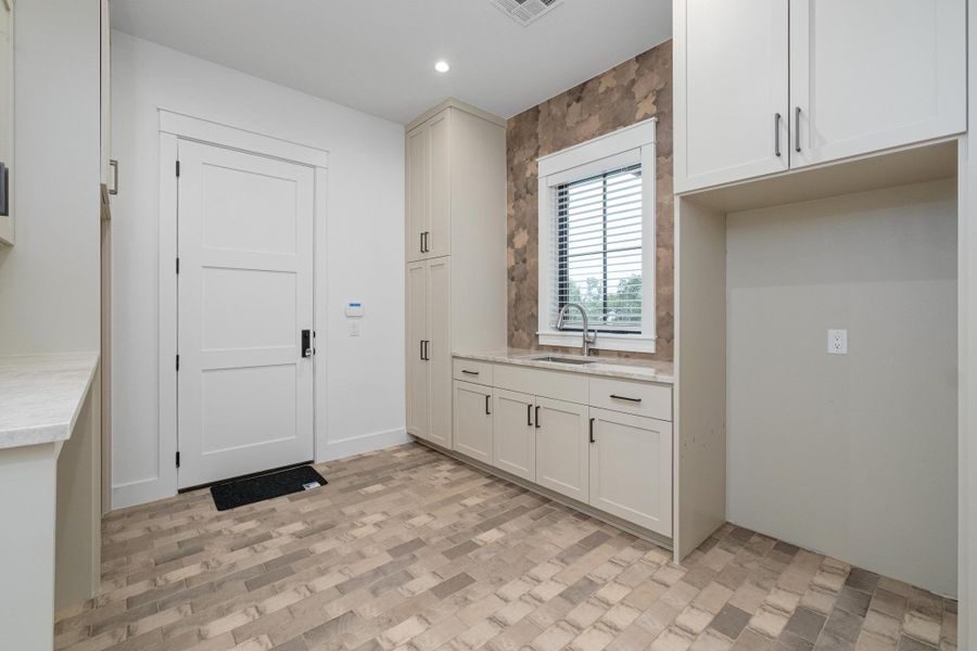 Furnished interior view inside a new home in , Dripping Springs (Image 15).