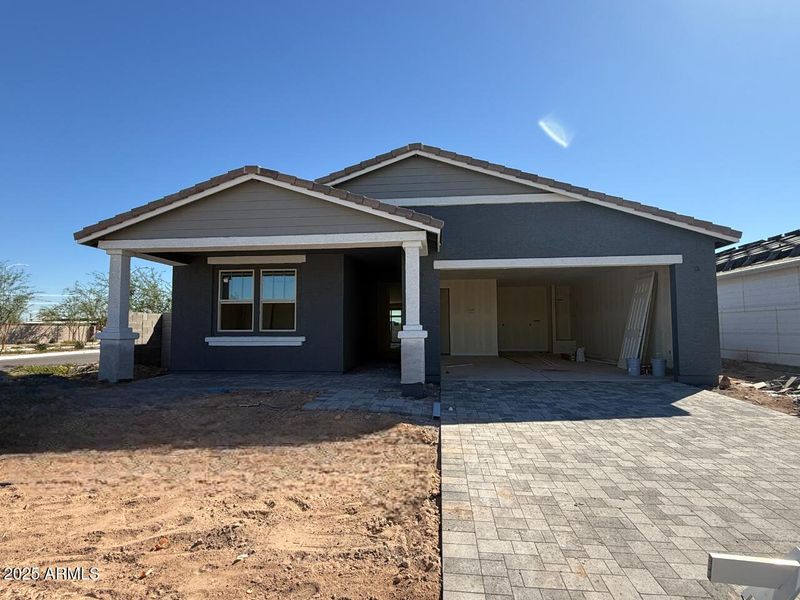 1.fronthouse-Photoroom