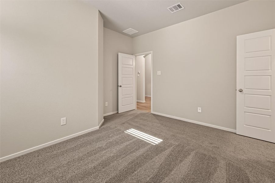 Spacious, unfurnished interior of a new home in Lago Mar, Texas City (Image 28). Spacious, unfurnished interior of a new home in Lago Mar, Texas City (Image 28).