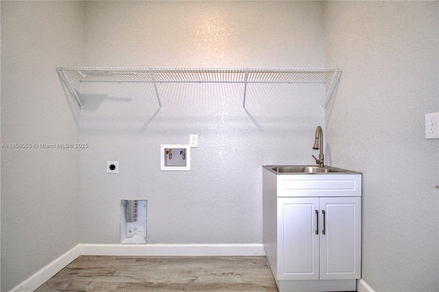 Image 30 of a home in . Image 30 of a home in .