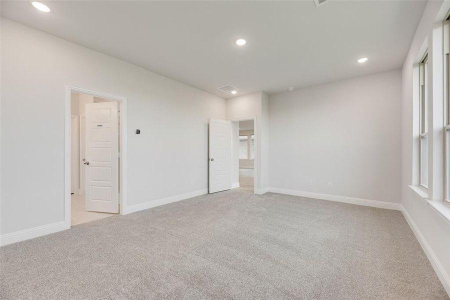 Spacious, unfurnished interior of a new home in Arbors at Legacy Hills, Celina (Image 13). Spacious, unfurnished interior of a new home in Arbors at Legacy Hills, Celina (Image 13).