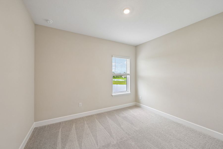 Spacious, unfurnished interior of a new home in Tiburon, Nokomis (Image 16).