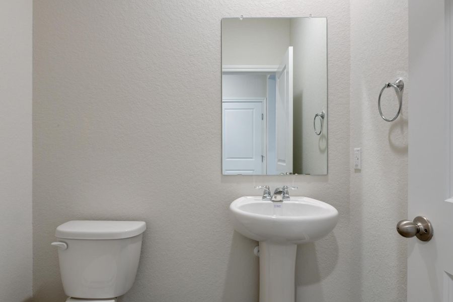 Image 23 representing the Placid by Ashton Woods in Meadows at Hennersby Hollow 40's, San Antonio, TX.