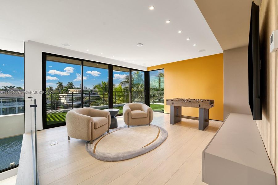 Image 63 of a home in .