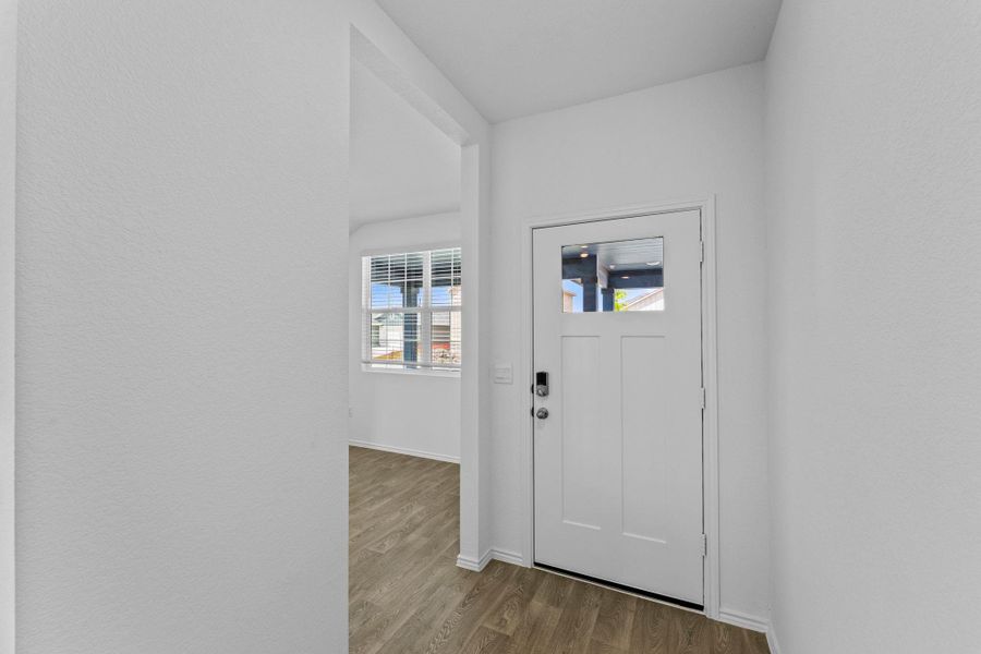 Spacious, unfurnished interior of a new home in Talavera, Kyle (Image 14).
