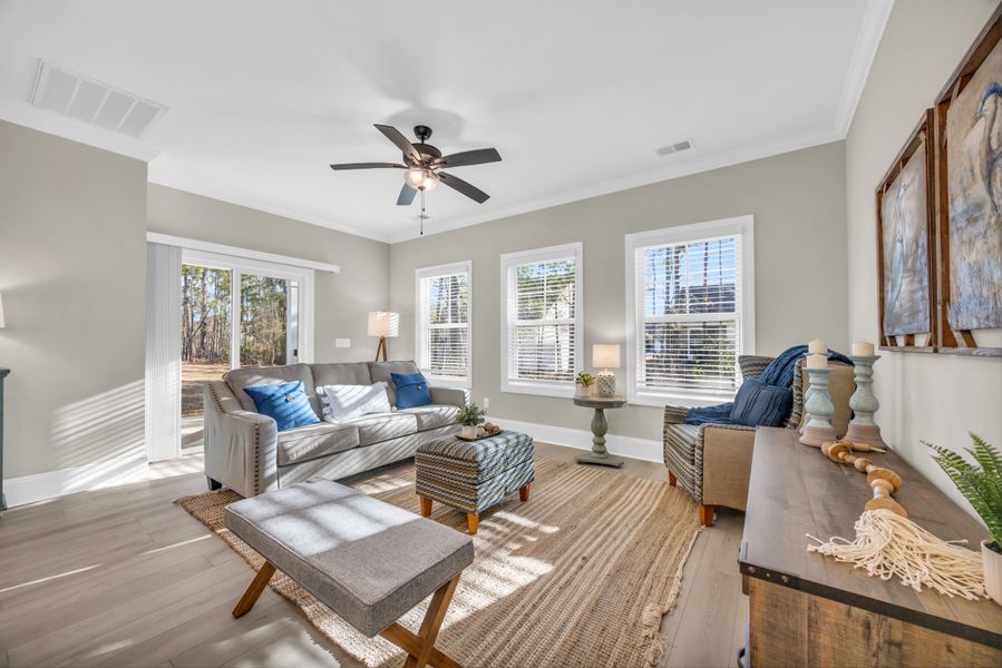 Representative furnished interior of a home built from the Glendale II by Great Southern Homes in White Oak Estates, Conway (Image 11).