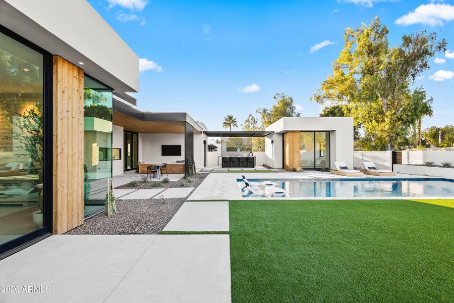 CUSTOM OUTDOOR KITCHEN & GUEST CASITA