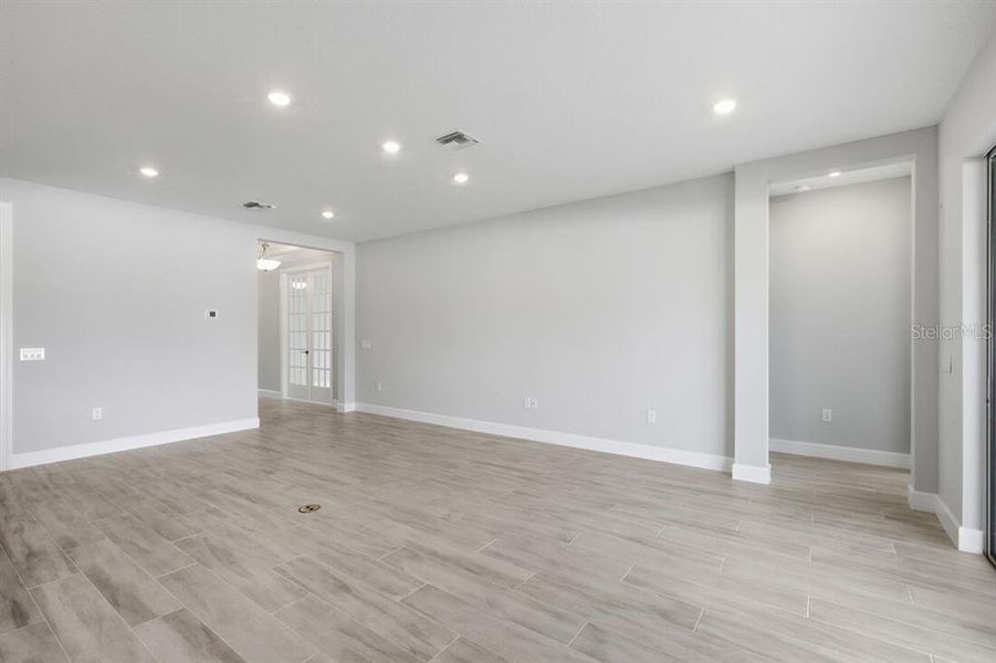 Spacious, unfurnished interior of a new home in Esplanade at Westview, Kissimmee (Image 17).