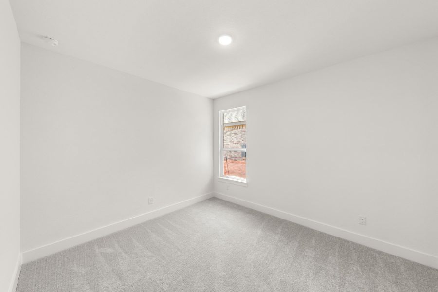 Spacious, unfurnished interior of a new home in Union Park, Little Elm (Image 24).
