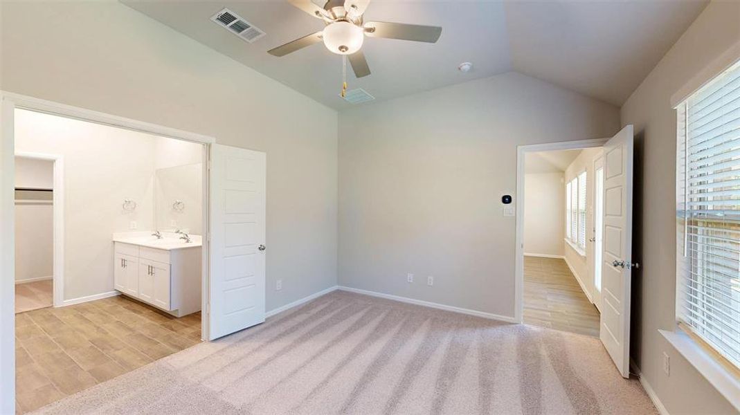 Spacious, unfurnished interior of a new home in Forest Park, Princeton (Image 24).