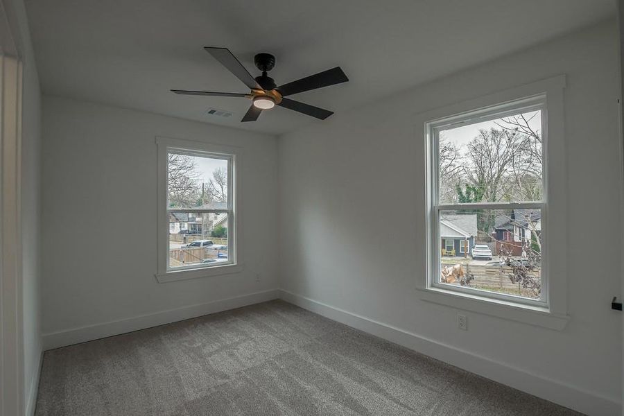 Spacious, unfurnished interior of a new home in , Atlanta (Image 25).