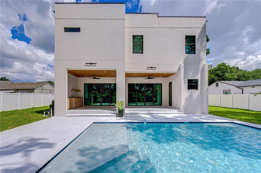 Exterior details and patio area of a home in , Tampa (Image 36).