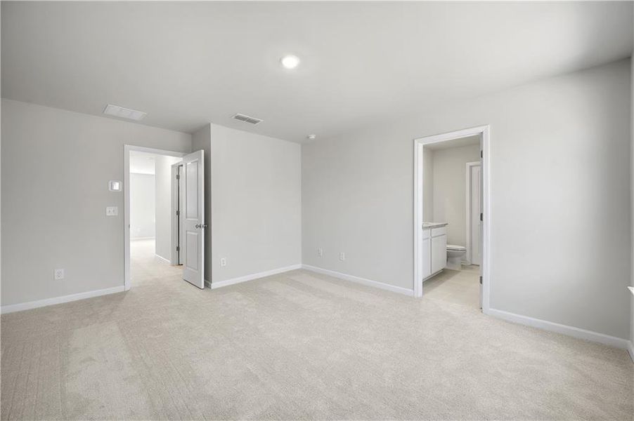 Spacious, unfurnished interior of a new home in Avery Ridge, Gainesville (Image 19).