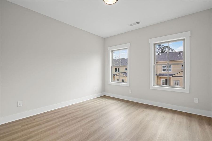 Spacious, unfurnished interior of a new home in , Kennesaw (Image 15).