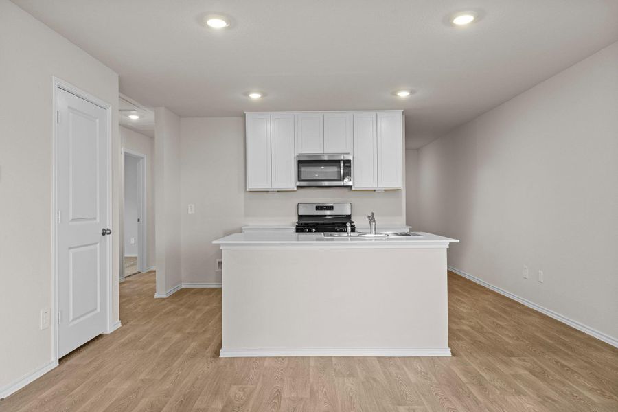 Furnished interior view inside a new home in Sunset Oaks, Maxwell (Image 7). Furnished interior view inside a new home in Sunset Oaks, Maxwell (Image 7).