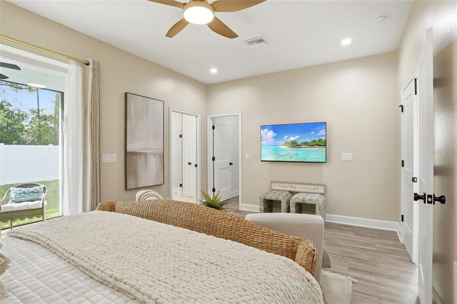 Furnished interior view inside a new home in , Eustis (Image 13).