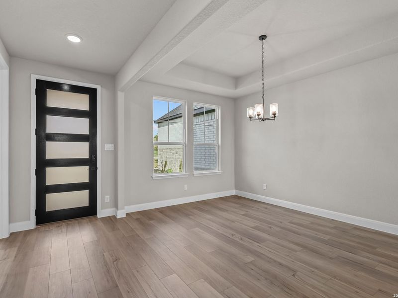Spacious, unfurnished interior of a new home in Potranco Oaks, Castroville (Image 23).