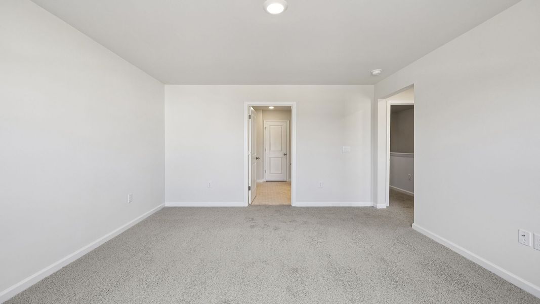 Spacious, unfurnished interior of a new home in Brookside Ridge Townhomes, Greer (Image 28).