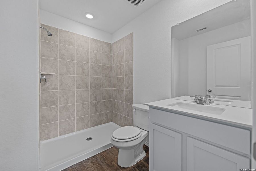 Furnished interior view inside a new home in Sonora, San Antonio (Image 7).