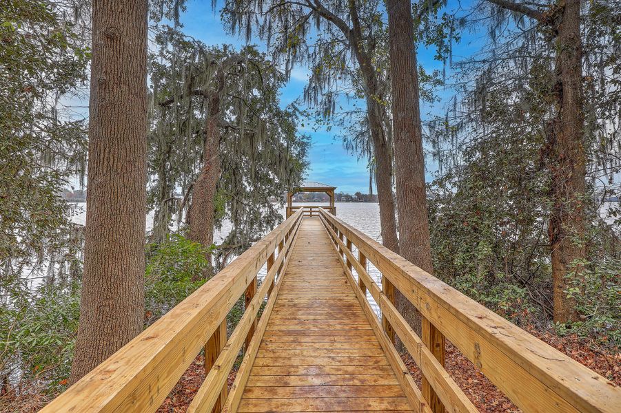 Natural landscape and outdoor views near in Hanahan (Image 37). Natural landscape and outdoor views near in Hanahan (Image 37).