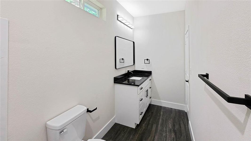 Furnished interior view inside a new home in , Mabank (Image 10).