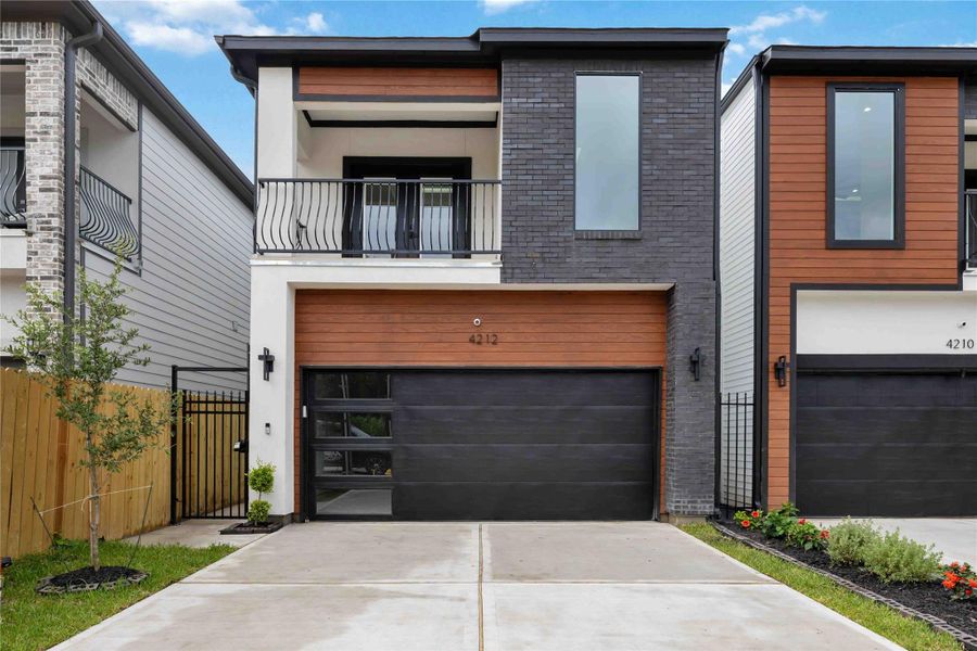Welcome Home! Welcome Home!